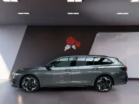 Neu Skoda Superb SportLine 193 PS (141 kW) 2026 Graphitegrau metallic Kombi
