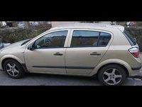 Gebraucht Opel Astra 105 PS (77 kW) 2007 Gold Limousine