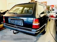 Gebraucht Mercedes E36 AMG AMG 272 PS (200 kW) 1993 Schwarz Limousine