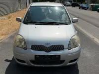 Gebraucht Toyota Yaris Sol 65 PS (47 kW) 2004 Silber Limousine