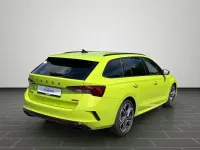 Gebraucht Skoda Octavia RS 200 PS (147 kW) 2024 Mambagrün Kombi