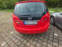 Używany Opel Meriva Selection 131 KM (96 kW) 2014 Czerwony Minivan