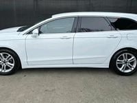 Gebraucht Ford Mondeo Titanium 160 PS (117 kW) 2015 Violet Kombi