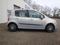 Second-hand Renault Modus Dynamique 75 CP (55 kW) 2005 Gri Monovolum