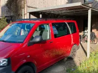 Gebraucht VW Caravelle 105 PS (77 kW) 2012 Rot Van