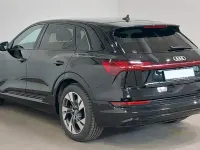 Używany Audi e-tron S-Line 300 kW (408 KM) 2019 Czarny SUV