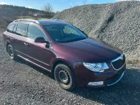 Używany Skoda Superb 160 KM (117 kW) 2010 Czerwony Kombi