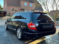 Gebraucht Mercedes C180 156 PS (114 kW) 2012 Schwarz Kombi