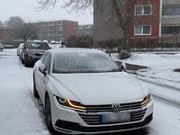 Gebraucht VW Arteon 239 PS (175 kW) 2018 Weiß Kleinwagen