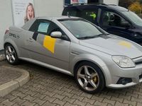 Gebraucht Opel Tigra 125 PS (91 kW) 2006 Silber Cabrio