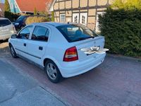 Usata Opel Astra 101 CV (74 kW) 2000 Bianco Berlina