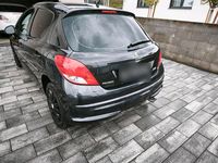Gebraucht Peugeot 207 120 PS (88 kW) 2011 Schwarz Limousine