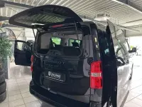 Neu Peugeot Traveller Active 180 PS (132 kW) 2026 Schwarz Van / Kleinbus