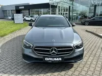 Gebraucht Mercedes E200 Avantgarde 197 PS (144 kW) 2023 Lack selenitgrau Kombi