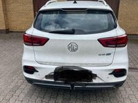 Gebraucht MG ZS Comfort 130 kW (177 PS) 2022 Weiß Limousine