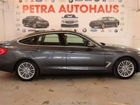 Gebraucht BMW 330 Luxury Line 252 PS (185 kW) 2019 Grau Limousine