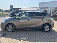 Gebraucht Toyota Verso Edition-S 147 PS (108 kW) 2016 Platinumbronze metallic Van / Kleinbus