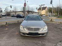 Gebraucht Mercedes E220 150 PS (110 kW) 2004 Grau Kombi
