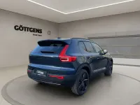 Neu Volvo XC40 Plus 197 PS (144 kW) 2026 Blau SUV