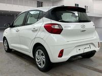 Gebraucht Hyundai i10 Advanced 67 PS (49 kW) 2023 Weiß Kleinwagen