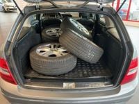 Gebraucht Mercedes C180 Avantgarde 156 PS (114 kW) 2013 Grau Kombi