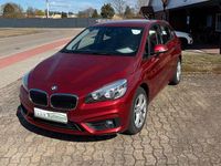 Gebraucht BMW 220 Active Tourer Advantage 192 PS (141 kW) 2017 Rot Van / Kleinbus