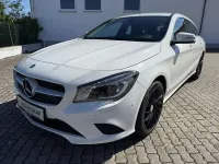 Gebraucht Mercedes CLA180 122 PS (89 kW) 2016 Calcitweiss Limousine