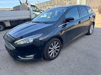 Second-hand Ford Focus Titanium 150 CP (110 kW) 2015 Negru Break