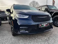Neu Chrysler Pacifica Limited 291 PS (214 kW) 2025 Chrystal black Van