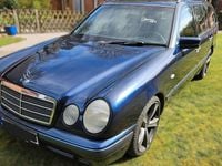 Gebraucht Mercedes E240 Classic 170 PS (125 kW) 1998 Blau Kombi