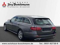 Gebraucht Mercedes E220 194 PS (142 kW) 2018 Grau Kombi