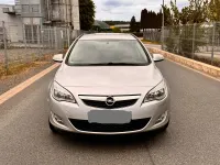 Gebraucht Opel Astra 140 PS (102 kW) 2011 Silber Kombi
