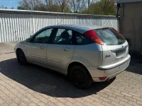 Occasion Ford Focus 100 ch (73 kW) 2003 Argent Berline