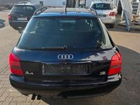 Gebraucht Audi A4 125 PS (91 kW) 1997 Blau Kombi