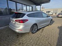 Neu Ford Focus ST-Line 155 PS (114 kW) 2025 Silber Limousine
