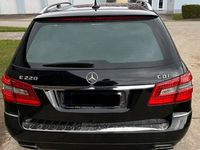 Gebraucht Mercedes E220 Avantgarde 170 PS (125 kW) 2011 Schwarz Kombi