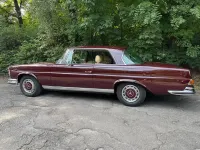 Gebraucht Mercedes 280 SE 200 PS (147 kW) 1970 Rot Coupé