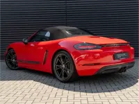 Gebraucht Porsche Boxster 299 PS (219 kW) 2021 Rot Cabrio