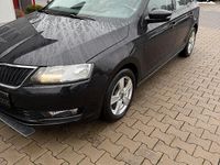 Gebraucht Skoda Rapid Ambition 95 PS (69 kW) 2018 Schwarz Kleinwagen