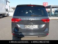 Gebraucht VW Touran Highline 150 PS (110 kW) 2023 Grau Van / Kleinbus