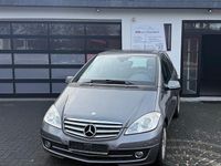 Gebraucht Mercedes A180 116 PS (85 kW) 2010 Grau Kleinwagen