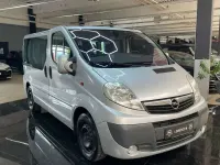Gebraucht Opel Vivaro 114 PS (83 kW) 2013 Starsilber m2 Van / Kleinbus
