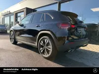 Gebraucht Mercedes GLA200 Progressive 163 PS (119 kW) 2026 Unilack nachtschwarz SUV