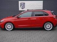 Gebraucht Hyundai i30 N Performance 275 PS (202 kW) 2019 Engine red Limousine