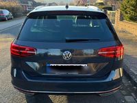 Gebraucht VW Passat Highline 239 PS (175 kW) 2015 Grau Kombi