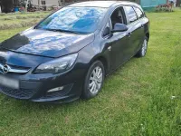 Gebraucht Opel Astra 140 PS (102 kW) 2012 Schwarz Kombi