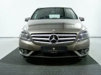 Gebraucht Mercedes B180 122 PS (89 kW) 2013 Braun Kleinwagen