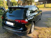Gebraucht VW Tiguan Allspace Life 150 PS (110 kW) 2023 Schwarz SUV