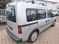 Gebraucht Opel Combo 95 PS (69 kW) 2008 Weiß Van / Kleinbus