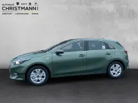Gebraucht Kia Ceed Comfort 99 PS (72 kW) 2025 Experience green m Kleinwagen